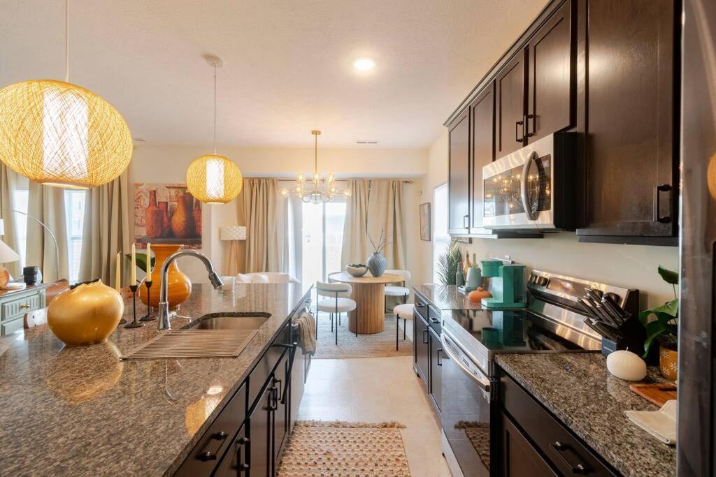 Luxury Beautiful Spacious Retreat Getaway * Columbus